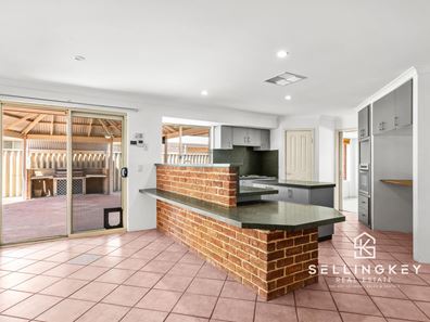 12 BROWALLIA CLOSE, Canning Vale WA 6155