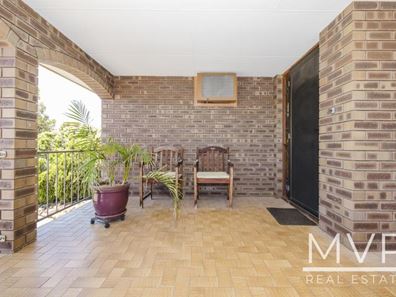30 Anglesey Drive, Kardinya WA 6163