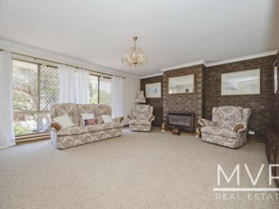 30 Anglesey Drive, Kardinya WA 6163