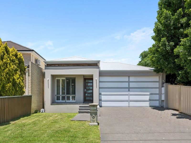 4A Dennis Street, Stirling WA 6021