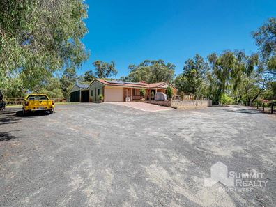 62 Quambi Drive, Stratham WA 6237