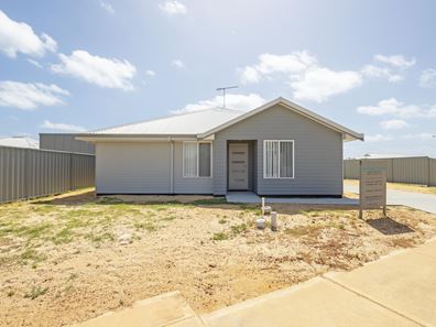 22 Crusoe Crescent, Jurien Bay WA 6516