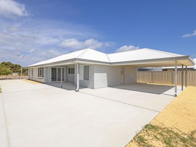 22 Crusoe Crescent, Jurien Bay WA 6516