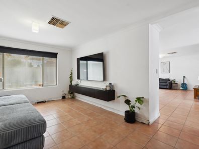2B Waterview Drive, Woodvale WA 6026