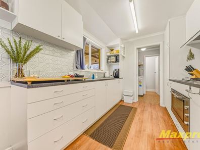 40 Simons Way, Langford WA 6147