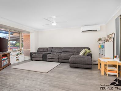 24 Tallarook Way, Waggrakine WA 6530