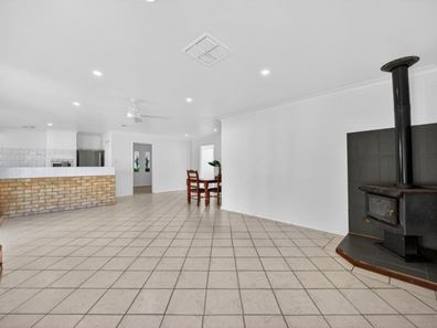 12 Parilla Court, Greenfields WA 6210