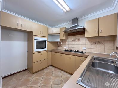 27 Kerswell Way, Warnbro WA 6169