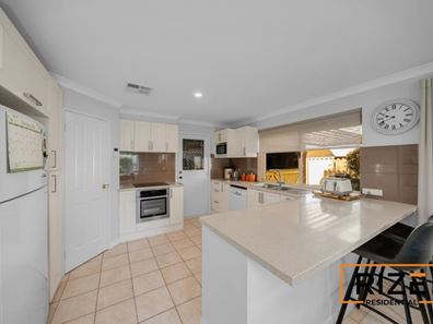 45 Gungurru Avenue, Hocking WA 6065