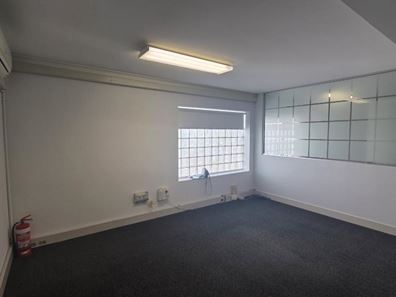 Unit 1/17 Ogilvie Road, Mount Pleasant WA 6153