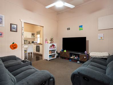 26 Rhodes Street, South Kalgoorlie WA 6430