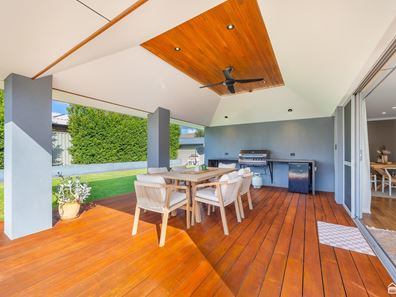 5 Lawrence Way, Byford WA 6122