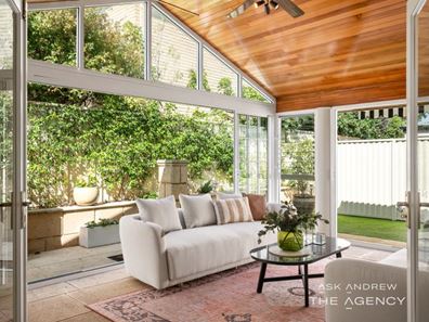 7 Allerton Way, Booragoon WA 6154