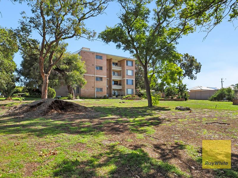 2/71 Golf View Street, Yokine WA 6060