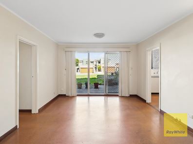 2/71 Golf View Street, Yokine WA 6060