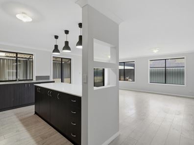 18 Genus Road, Banksia Grove WA 6031