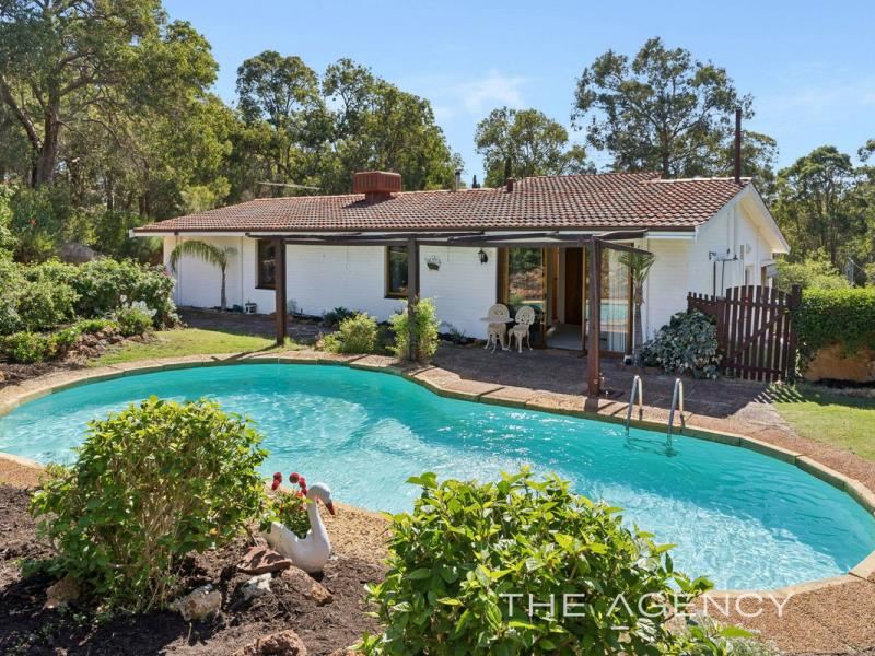 130 Mundaring Weir Road, Kalamunda WA 6076