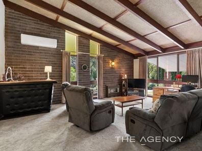130 Mundaring Weir Road, Kalamunda WA 6076