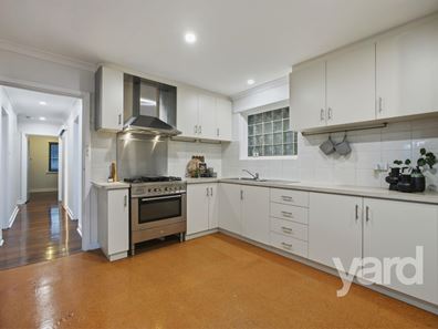 1 Benedick Road, Coolbellup WA 6163