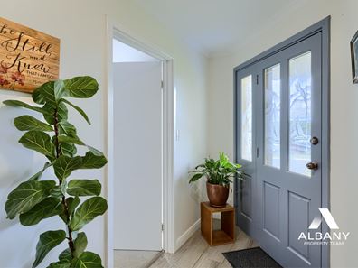 14 Slater Street, Lower King WA 6330
