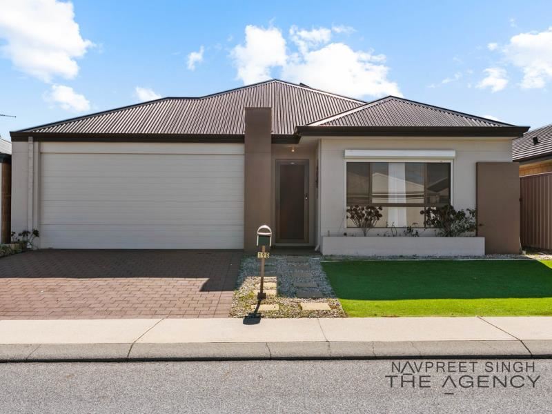198 Sapphire Chase, Wellard