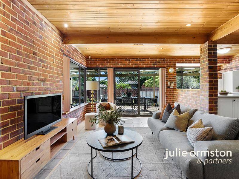 2 Jasmine Close, Edgewater WA 6027