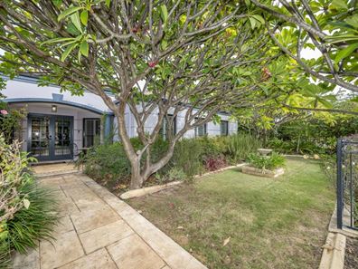3 Miami Beach Promenade, Iluka WA 6028
