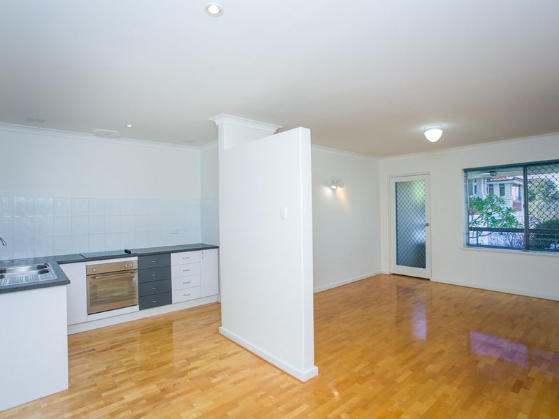 4/61 Stirling Highway, Nedlands WA 6009