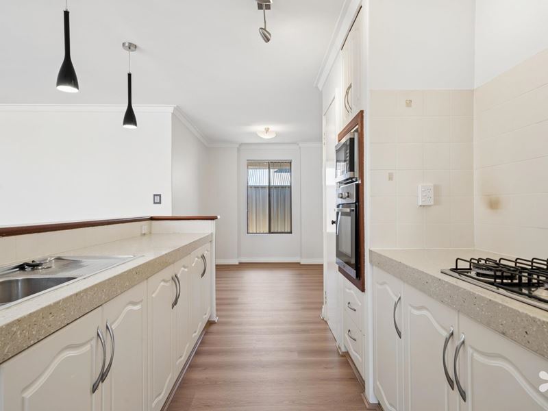 11 Emile Court, North Lake