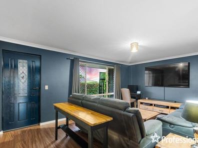 8 Moondyne Court, Seville Grove WA 6112