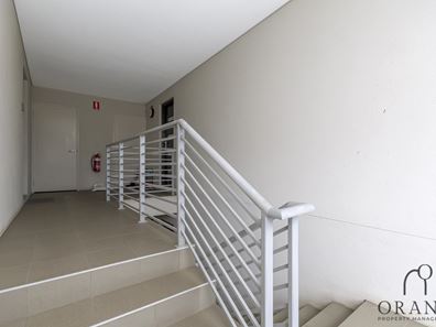17/2 Coojong Link, Success WA 6164