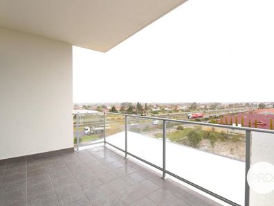 109/21 Malata Crescent, Success WA 6164