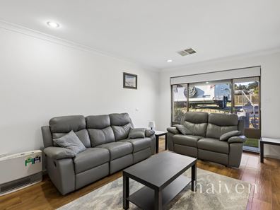 3 Bredhurst Road, Marangaroo WA 6064