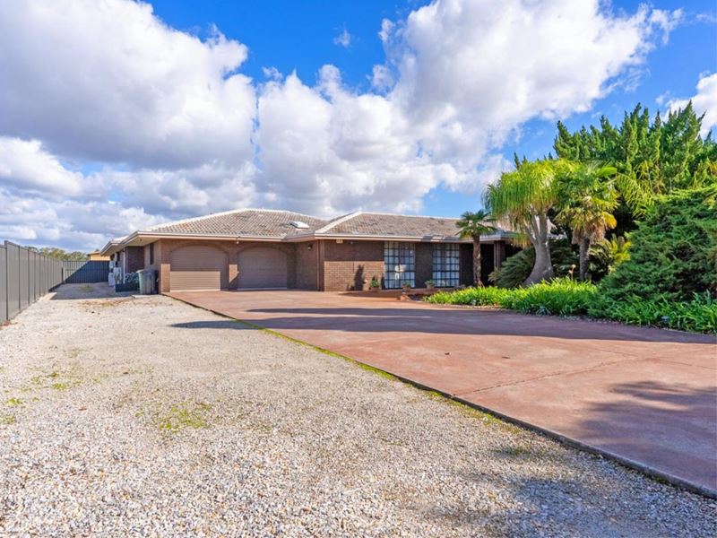 43 Bullfinch Street, Huntingdale WA 6110