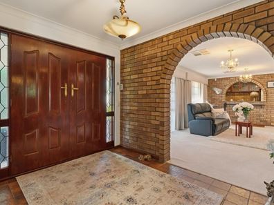 43 Bullfinch Street, Huntingdale WA 6110