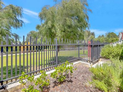 52 Addington Loop, Piara Waters WA 6112