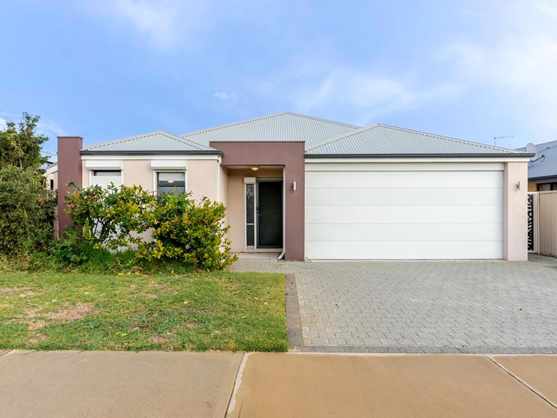 143 Harrington Waters Drive, Waikiki WA 6169