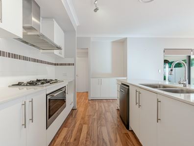 143 Harrington Waters Drive, Waikiki WA 6169