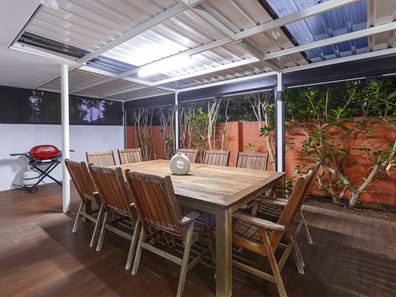 2/5 Cassey Street, Como WA 6152