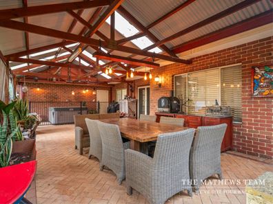 23 Costata Cove, Roleystone WA 6111