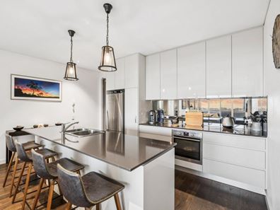 22/6 Gemstone Boulevard, Carine WA 6020
