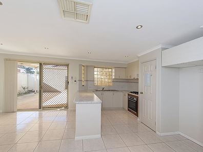 2/55 Mars Street, Carlisle WA 6101