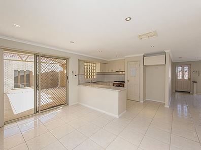 2/55 Mars Street, Carlisle WA 6101
