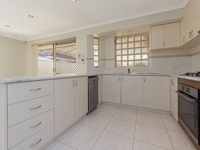 2/55 Mars Street, Carlisle WA 6101