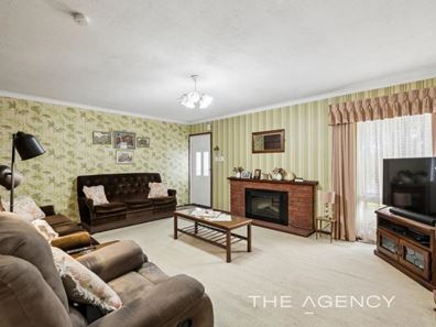 16 Hughes Court, Padbury WA 6025