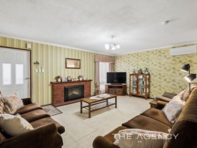 16 Hughes Court, Padbury WA 6025