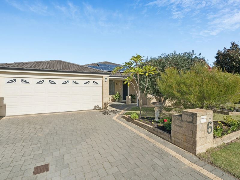 6 Pipe Lily Drive, High Wycombe