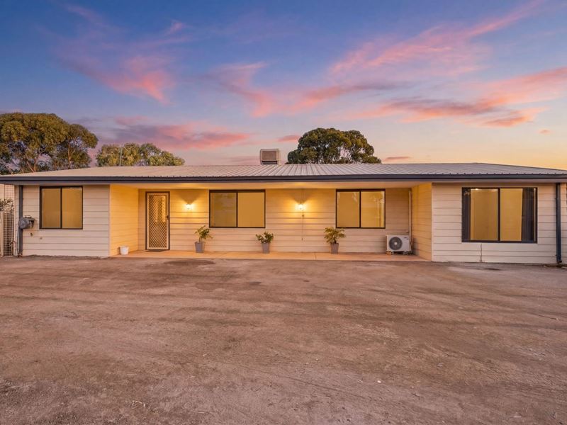 122 Clancy Street, Victory Heights WA 6432