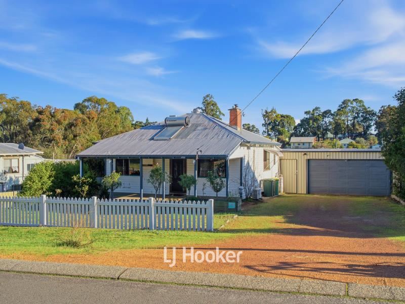 13 Baird Street, Collie