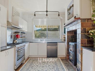 13 Baird Street, Collie WA 6225